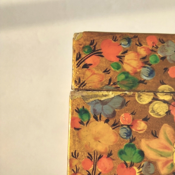 Kashmir Hand Painted Laquer Paper Mache Trinket Box Made in India - Picture 10 of 11